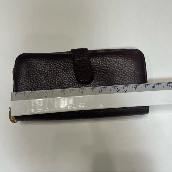 Stone Mountain checkbook, wallet style purse. See pictures for size. Gently used - Picture 7 of 9